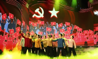 "Đường lên phía trước": Bản giao hưởng nghệ thuật kỷ niệm 96 năm thành lập Đảng